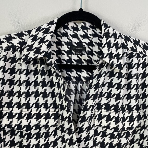 Ann Taylor Womens Medium Houndstooth Camp Shirt Blouse Black White Top - Picture 11 of 13
